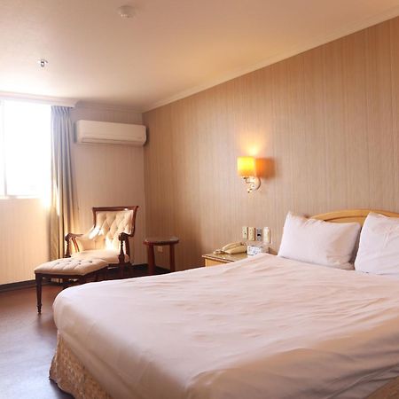 סינצ'ו סיטי Hermes Hotel מראה חיצוני תמונה