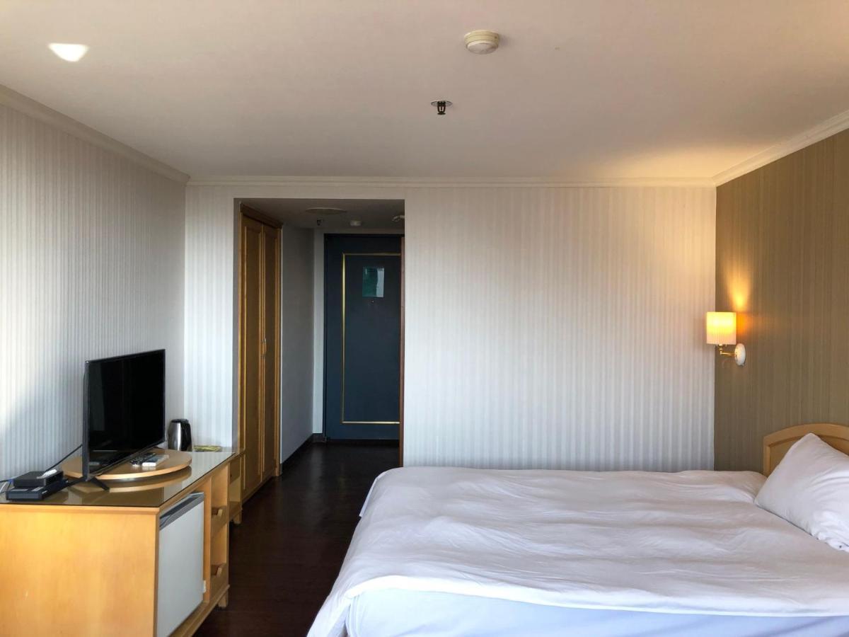 סינצ'ו סיטי Hermes Hotel מראה חיצוני תמונה