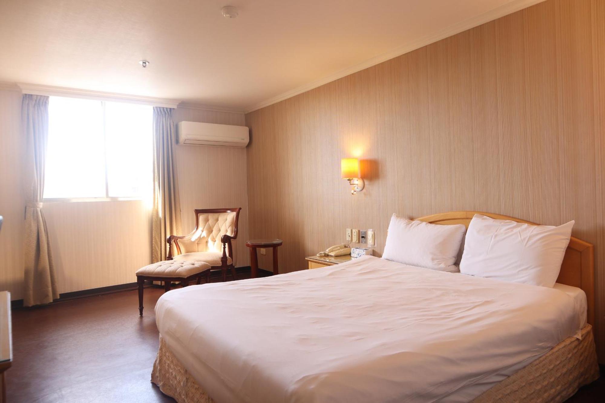 סינצ'ו סיטי Hermes Hotel מראה חיצוני תמונה