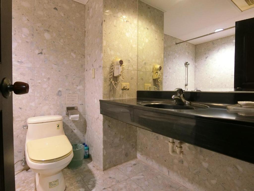 סינצ'ו סיטי Hermes Hotel מראה חיצוני תמונה