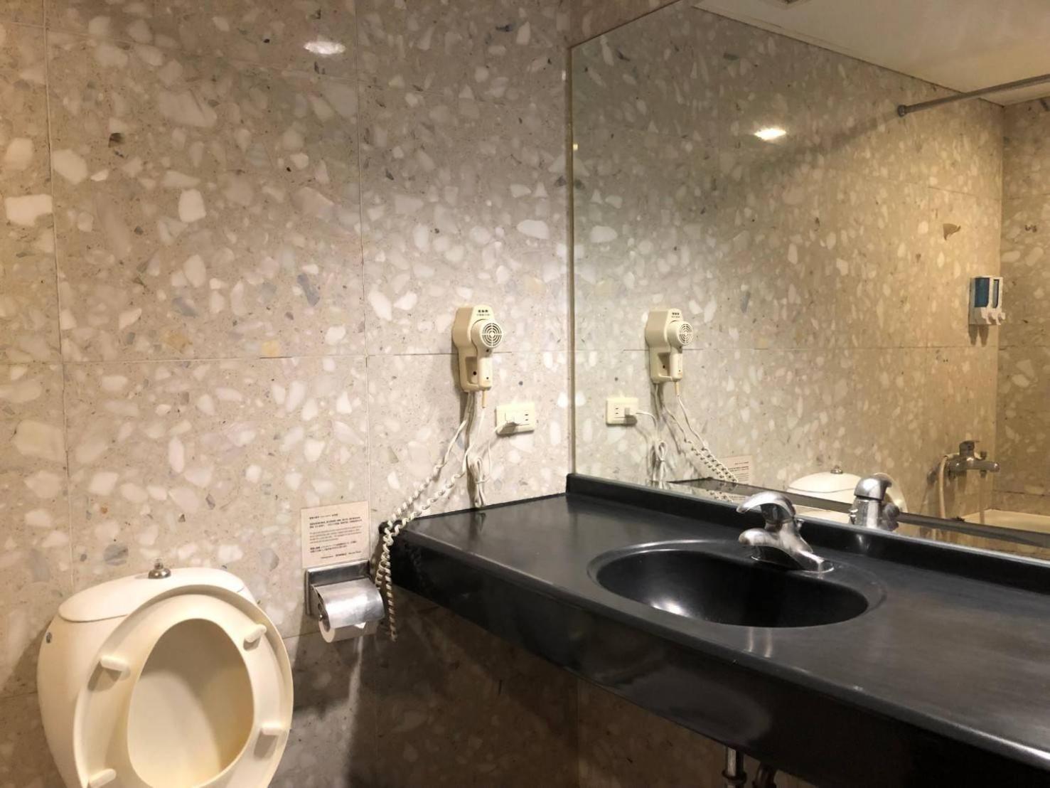 סינצ'ו סיטי Hermes Hotel מראה חיצוני תמונה